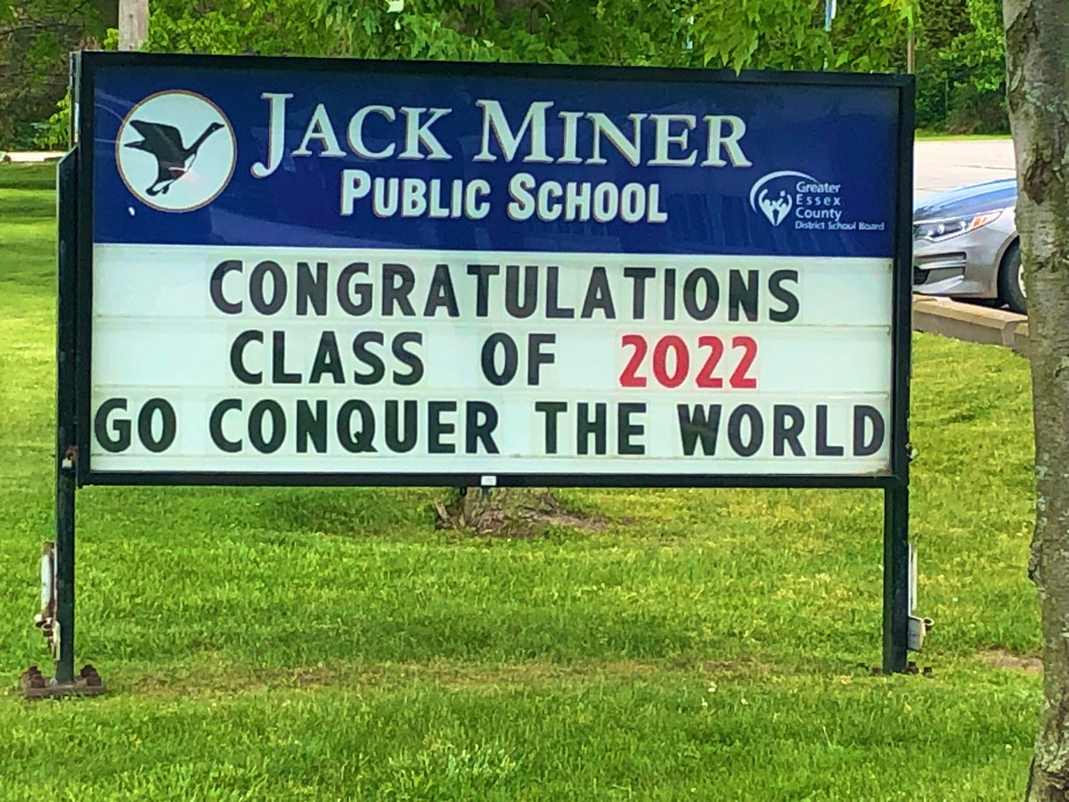 What a fantastic celebration this evening!  💛💙🐾💙💛 <a href="/JackMinerJags/">Jack Miner Public School</a> <a href="/MichaelHuggard/">M Huggard</a> <a href="/TrusteeBurgess/">Trustee Julia Burgess</a> <a href="/toddawender/">Todd Awender</a> #GECDSBProud