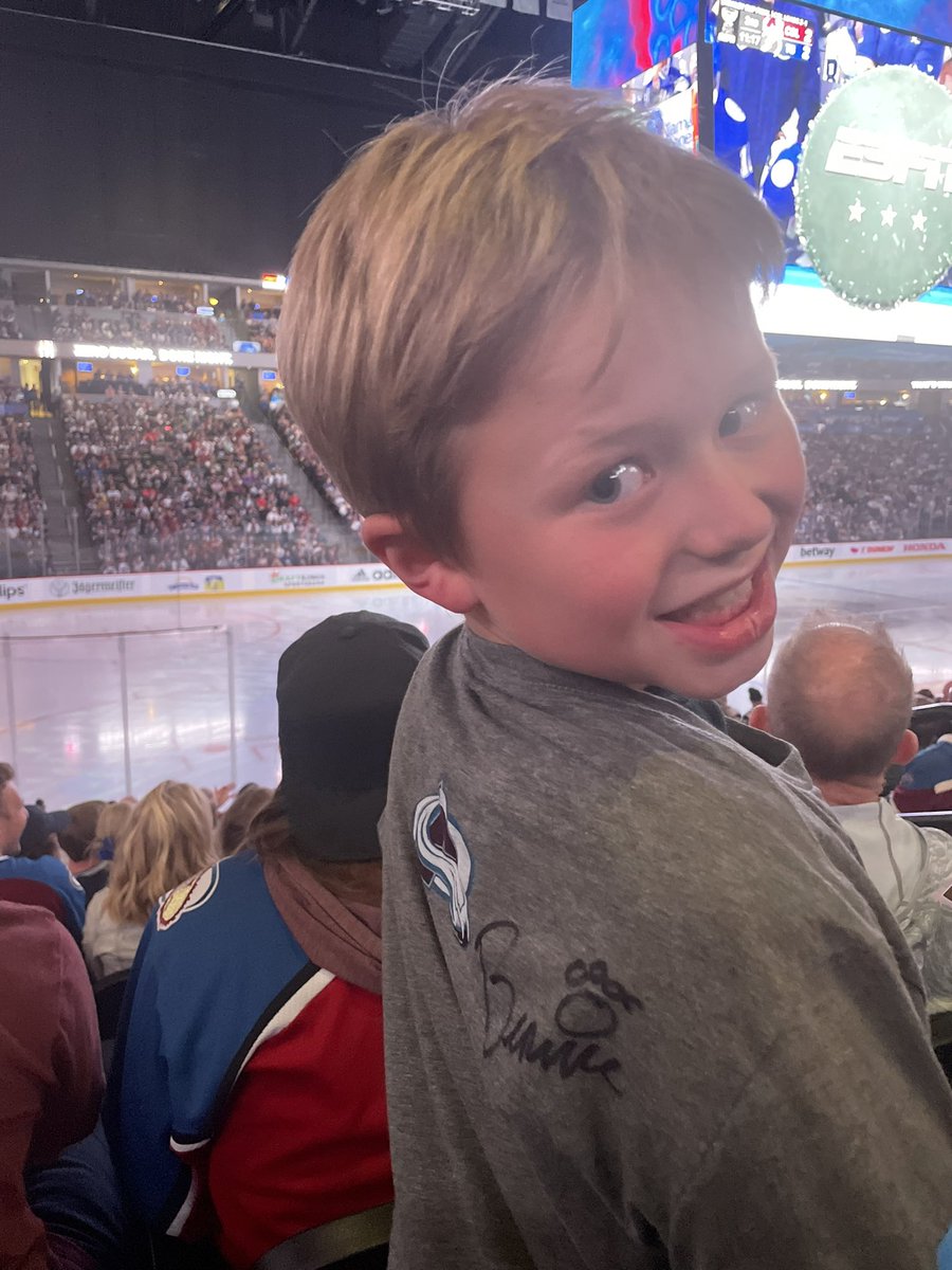 beccap624's tweet photo. #goavsgo #watchparty #goavsgo https://t.co/t5Hzo99qVH