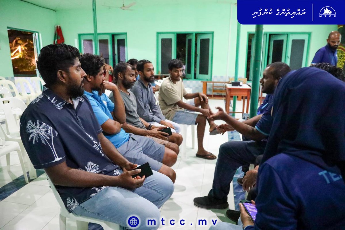 MTCCPlc's tweet photo. Team @MTCCkashavaru met with the vessel owners and Council Members at V. Fulidhoo and inspected engines. Our gratitude goes to the Council Members, residents and vessel owners at Fulidhoo for support extended during our stay.
#yanmarmarine #suzukimarine #castrol #ppgcoating https://t.co/PH7xf8Ne9J