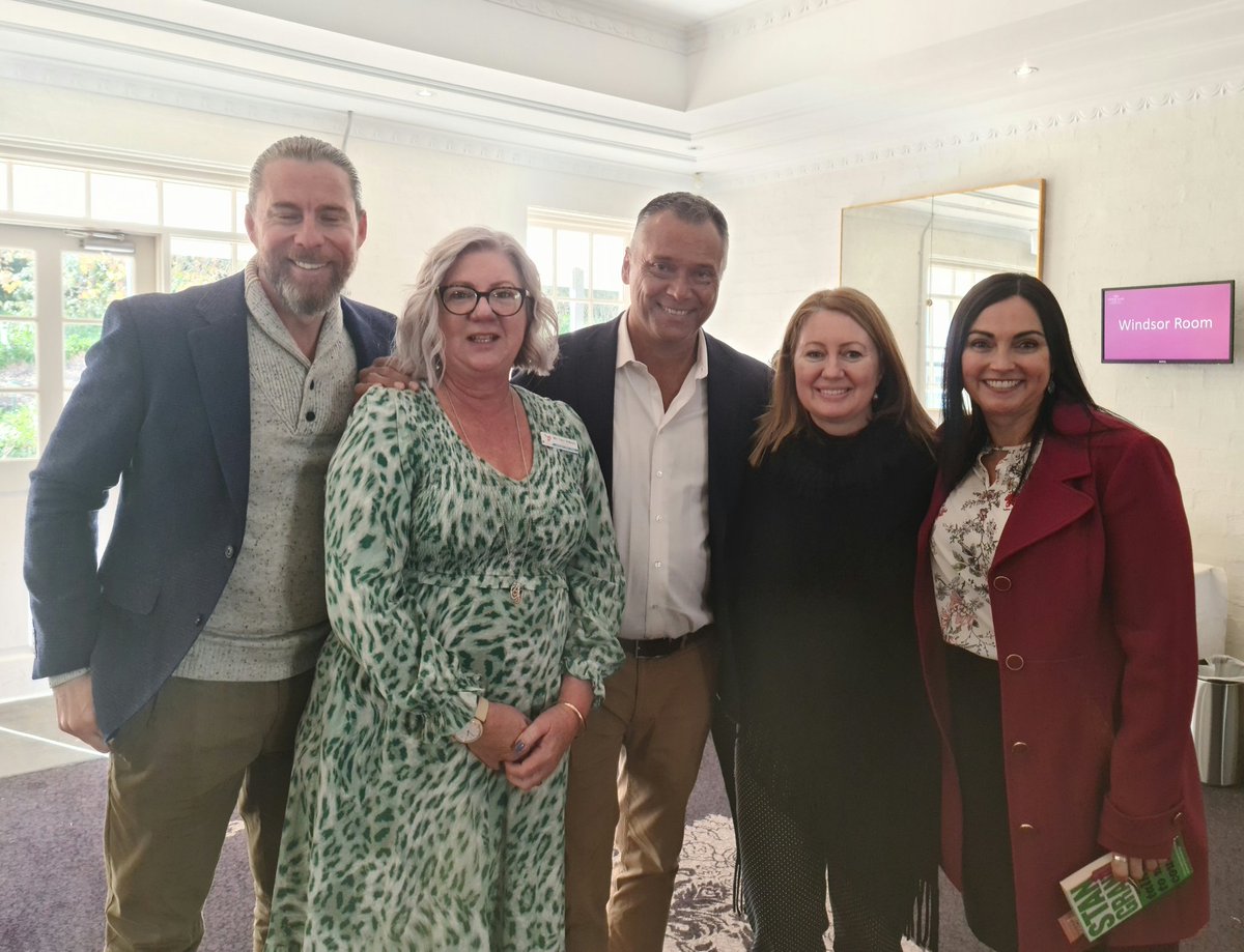 Took advantage of the opportunity to have a photo with #StanGrant following the keynote address at the Blacktown PPC Lead Learners conference. We were emotionally mess by the end #Thankyouforthetruthtelling <a href="/MichelleSaid5/">Michelle Said</a> <a href="/DiamondRenai/">Renai Diamond</a> <a href="/Gardner_Tim1/">Tim Gardner</a>