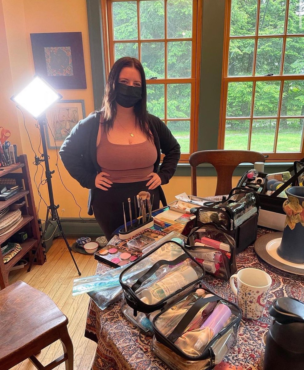 CardinalFlixInc's tweet photo. We spent the past weekend out in The Berkshires working on the key art for our feature “A Stage of Twilight” with Photographer Peter Baiamonte and Hair &amp; Makeup Artist Erica Ensminger!Not only that but we also made a new friend!🐱Keep an eye out for the results 👀

#film #newfilm https://t.co/bCdTipDjlD