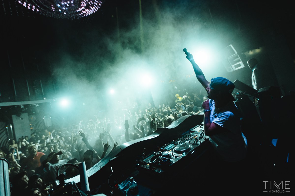 Check out our night with <a href="/Ookay/">OOKAY</a> and <a href="/thefeels4ever/">the feels</a> on FB! 🎉 → facebook.com/media/set/?van…