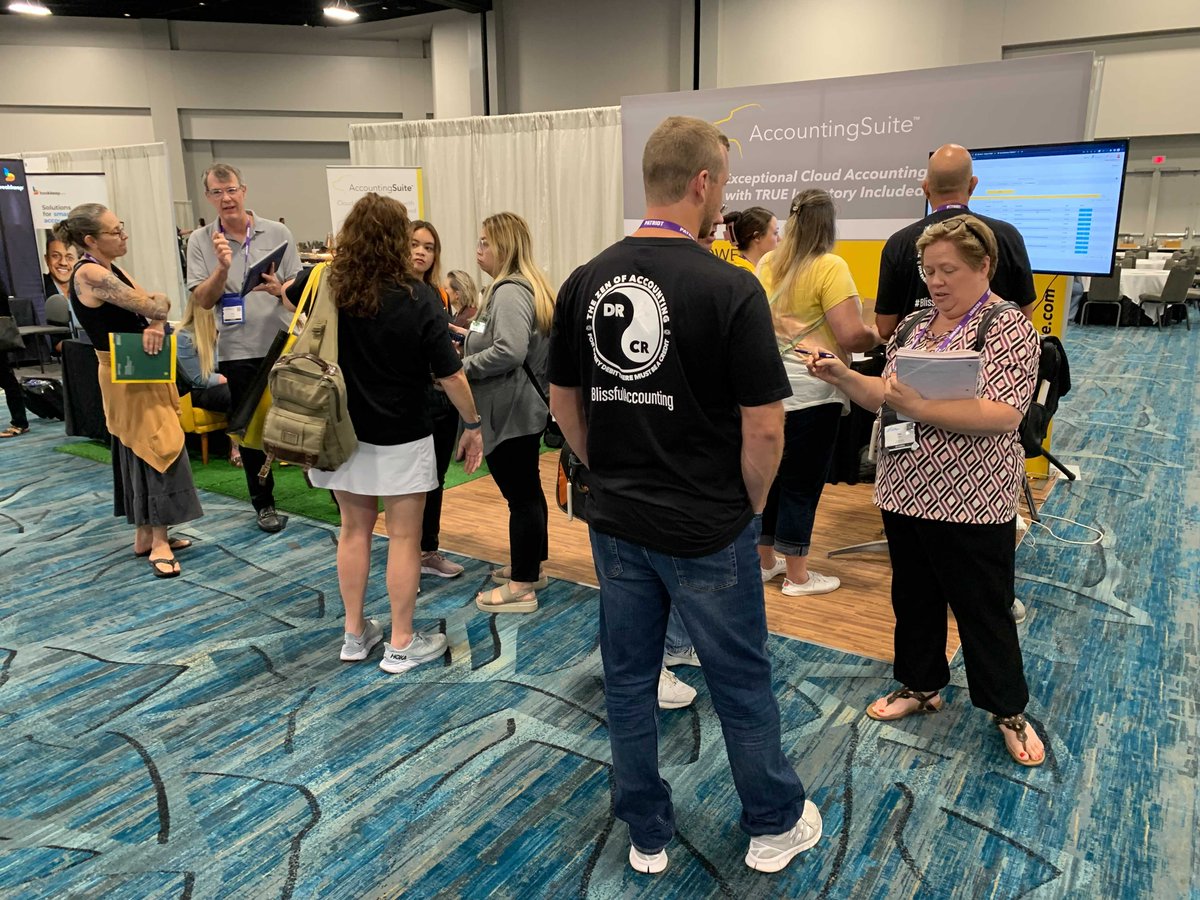 custombookserp's tweet photo. It was great meeting everyone at Scaling New Heights 2022! We are looking forward to working with all our new partners! #SNH22 #SNH2022 #PartnersRock https://t.co/kqsDGS7kup