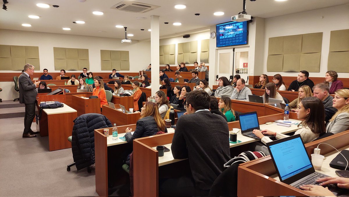 Segundo día de la semana intensiva "violencia de género en entornos digitales" en el marco de la Diplomatura en Ciberdelincuencia <a href="/AustralDerecho/">Austral Derecho</a> <a href="/danydupuyok/">Daniela Dupuy</a> <a href="/JoseRAgustina/">JR Agustina</a> <a href="/cataneme/">Catalina Neme</a> <a href="/CarolaBottini/">Carola Bottini</a>