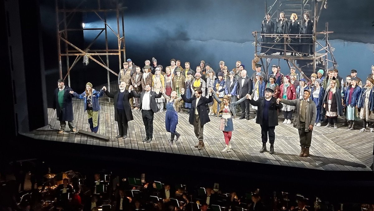 Adam J Gilbert tweet media