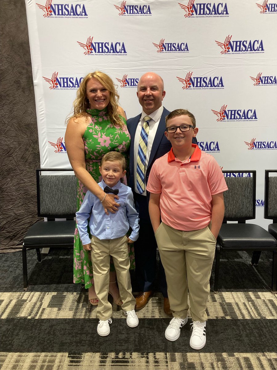 INFBCoaches's tweet photo. Coach Adam Barth is one of eight National Finalists for NHSACA Assistant Coach of the Year in all sports. CONGRATS on this PRESTIGIOUS honor!!! https://t.co/OZeKLbuW0W
