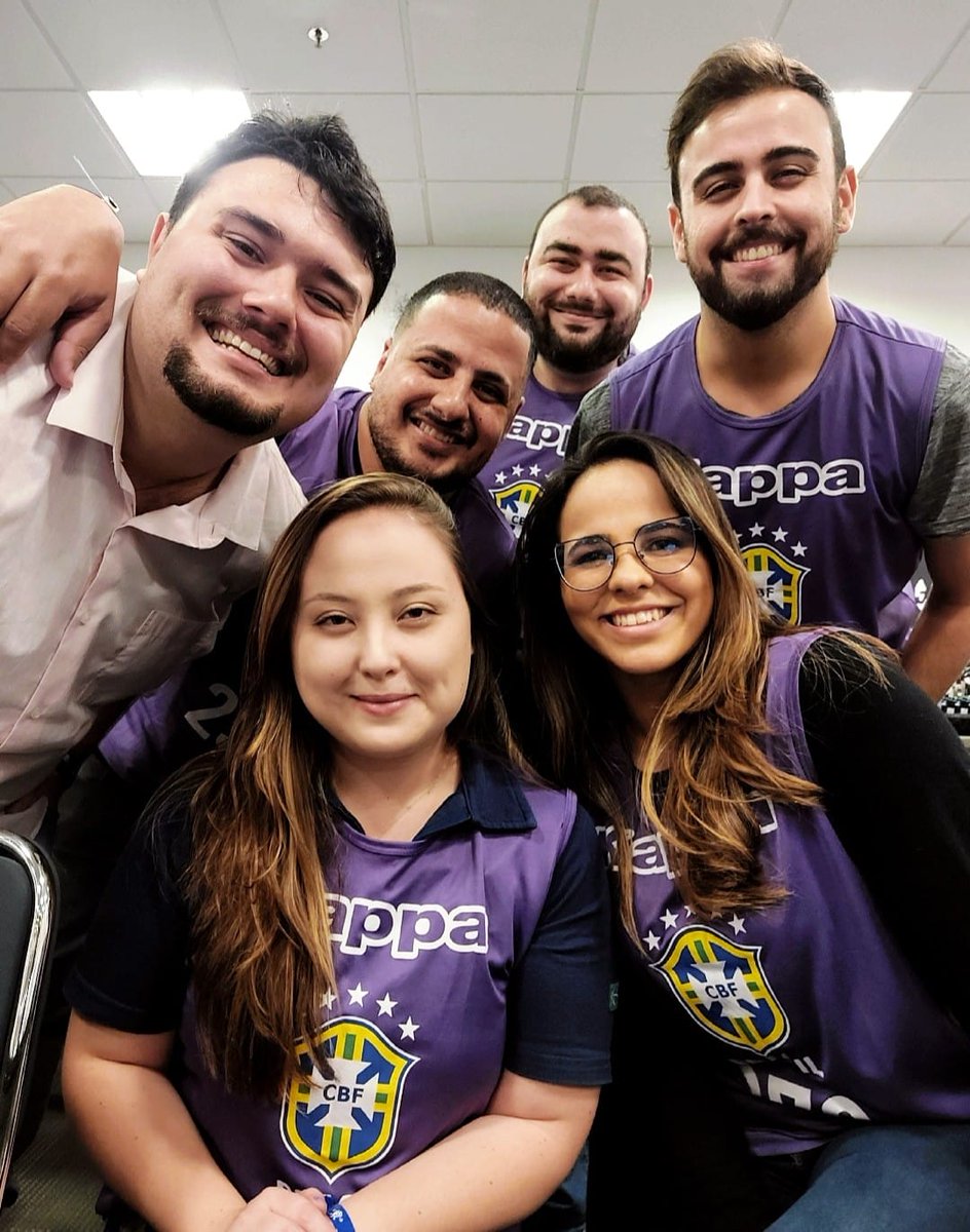 Hoje é dia de Neo Química, clássico e amigos queridos 💜 <a href="/FabioLazaro_/">Fábio Lázaro</a> <a href="/juyamaoka/">Juliana Yamaoka</a> <a href="/HerreroLucas/">Lucas Herrero</a> @QueirogaYuri <a href="/rafaeljacobucci/">Rafael Jacobucci</a>