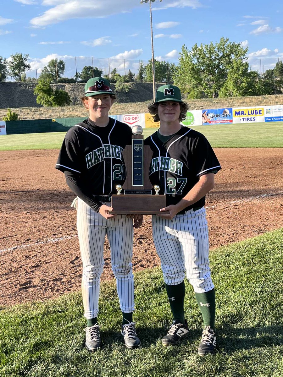 Chayselefler's tweet photo. Great first year of highschool sports! Finished the year with a 91% average and four banners. https://t.co/cPYmmclLIi