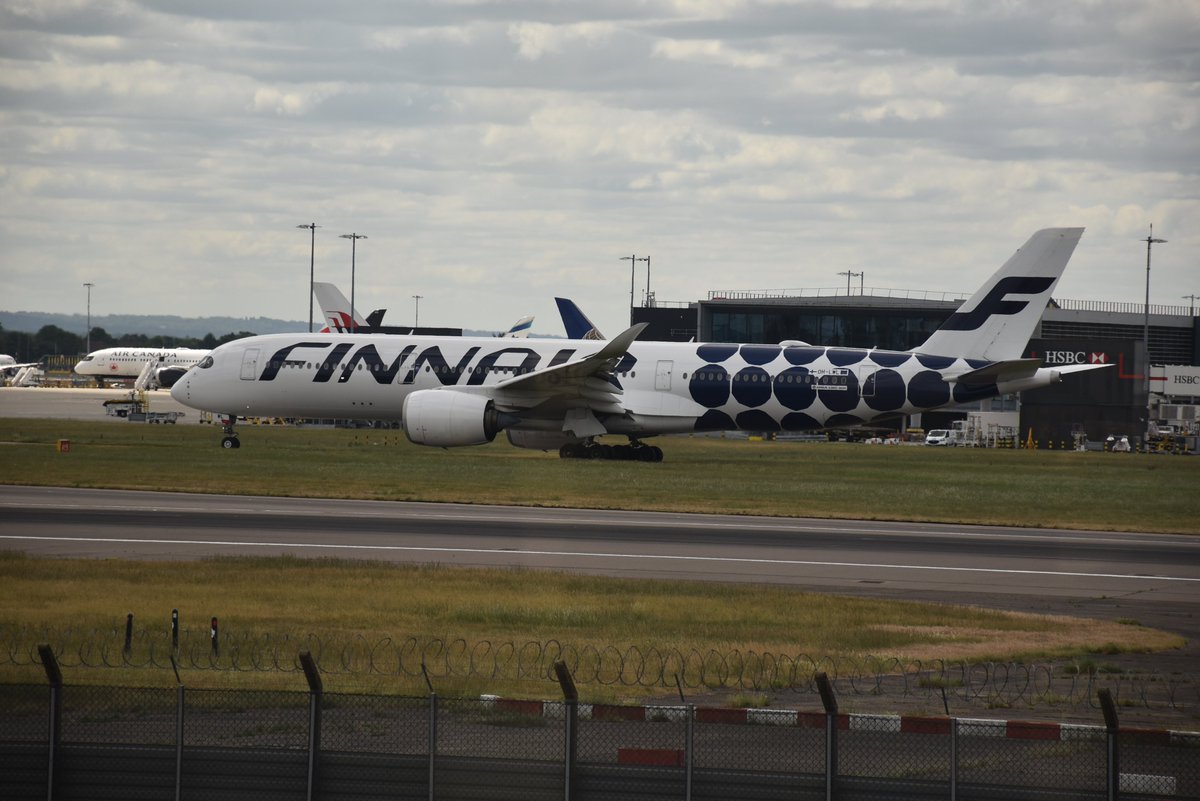 OH-LWL of @Finnair at @HeathrowAirport on 28th May with AY1332 from #Helsinki as seen from @RenHeathrow https://t.co/osNbJq00Vc