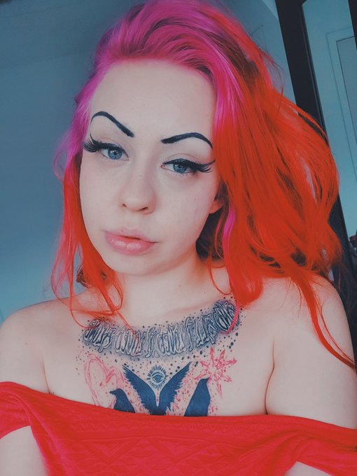 Yall need to sub to my free onlyfans and it shows ?
.
.
.
.
.
.
.
.
.
#altgirl #gothgirl #amateurporn