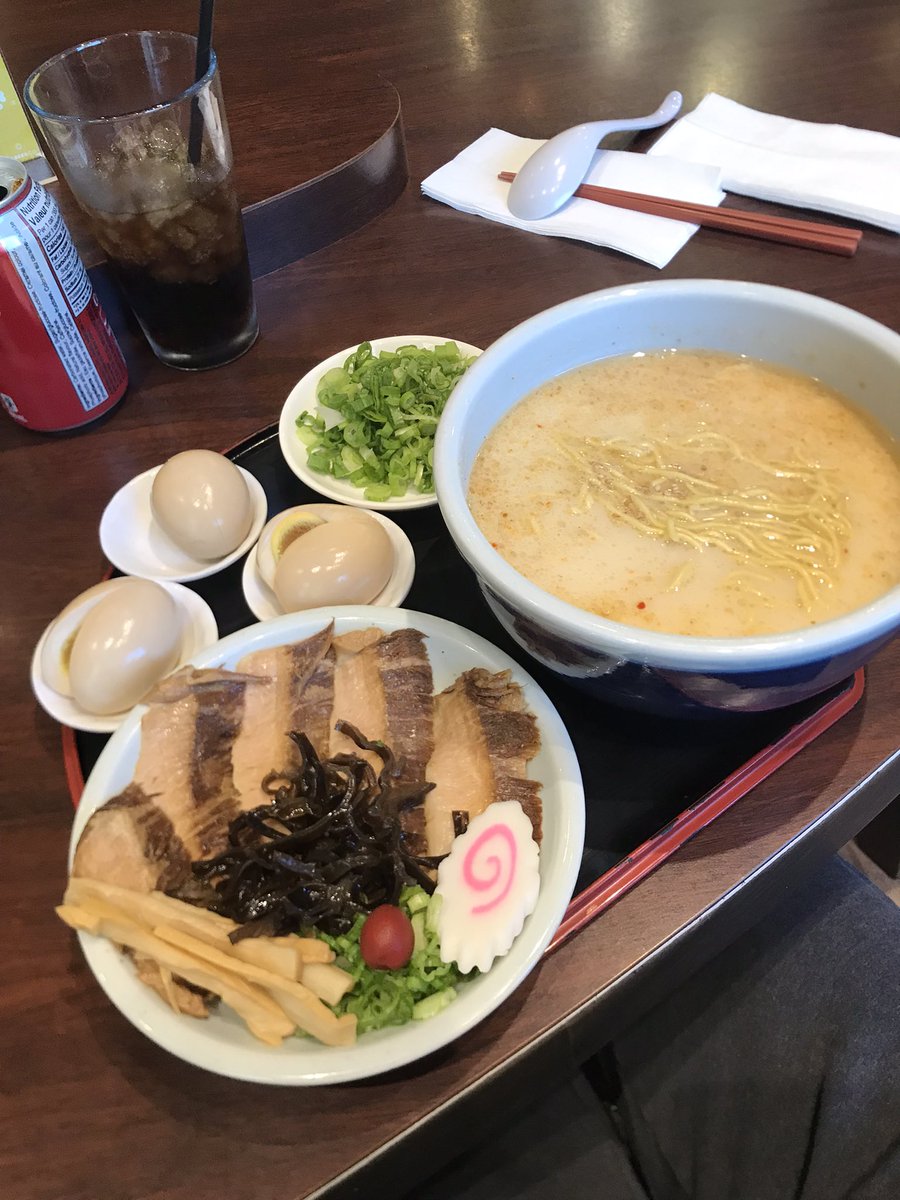 Trainwreckstv's tweet photo. my favorite food https://t.co/NATE7JRYpw