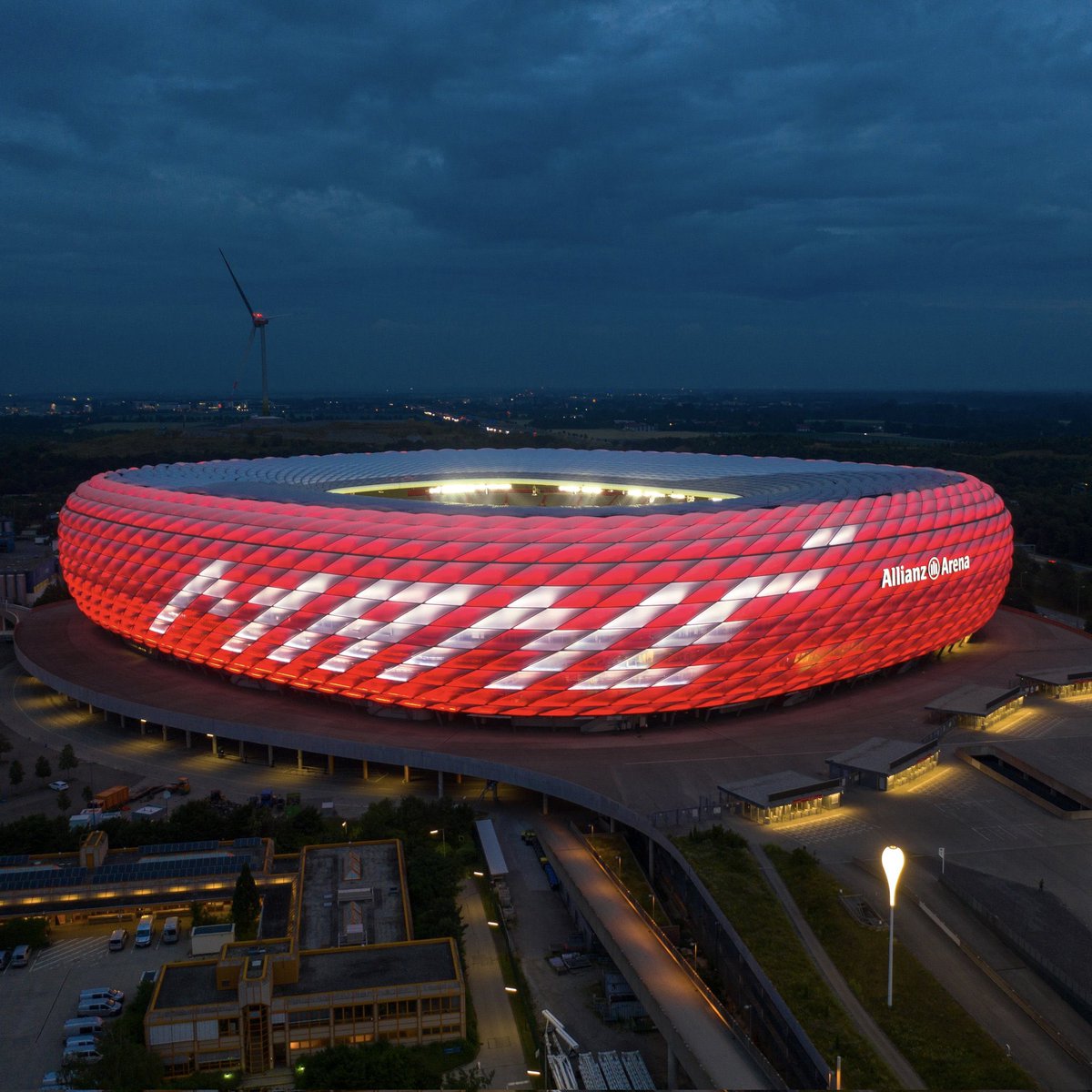 RussiaLFC's tweet photo. «Альянц Арена» #прямосейчас https://t.co/hl7hxn2UEQ