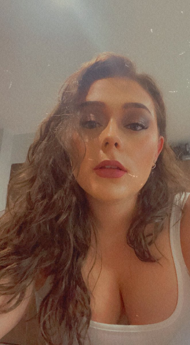 meleeah's tweet photo. 🌺🌸🌺🌸 https://t.co/sYYRHNFgbX