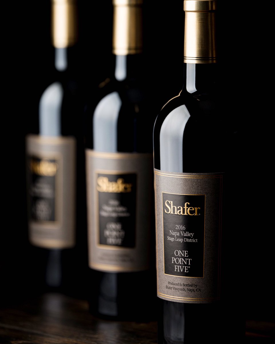 ShaferVineyards's tweet photo. We’re loving the beauty and intensity of One Point Five’s 2016 vintage — the aromas and flavors are opulent, alluring, and radiant! #napa #cabernet https://t.co/dqnB5WsF44
