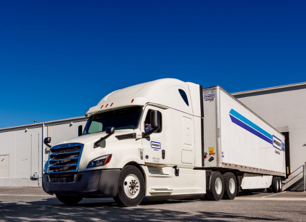 PenskeNews's tweet photo. Get the latest #supplychain insights from the all new #StateofLogistics Report produced in collaboration with @cscmp @kearney and @PenskeLogistics : https://t.co/IPP1fqHcSQ #trucking #logistics #supplychain #economy https://t.co/opwNF5X3hw