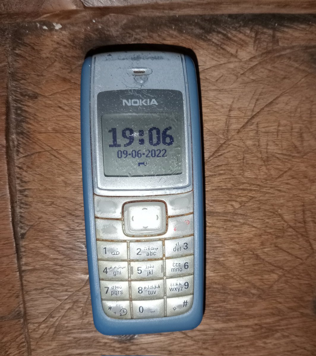 Henryprezz's tweet photo. @NokiaMobile when you say durability is in your DNA you mean it ....17 good years in use.... @nokialoversupre @nokia @NokiamobileIN https://t.co/6nhH6CKtMQ