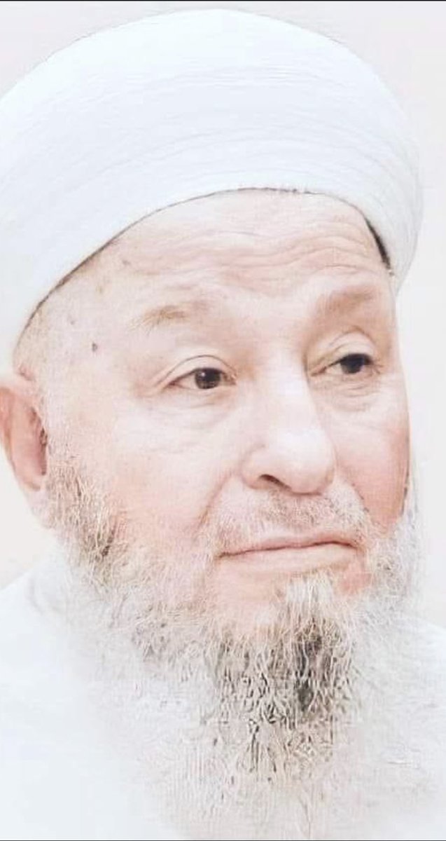 İnnâ lillâhi ve innâ ileyhi râciûn.. Sultanımız,Babamız,Mahmud efendi Hazretleri Rabbine emaneti teslim etti.
Bir Alimin Ölümü Alemin ölümü gibidir..
Rabbim şefaatine nail eylesin,Amin.😔

#MahmudEfendiHazretleri