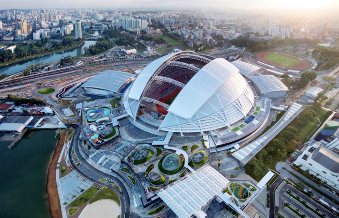 eilishtourlives's tweet photo. One of the special things about this asia tour is that she’ll be headlining some stadiums! 

The first two photos are of the national stadium in kuala lumpur, which has a capacity of 87k

The second two photos are of the singapore national stadium, which has a capacity of 55k https://t.co/8BPmFvF5dd