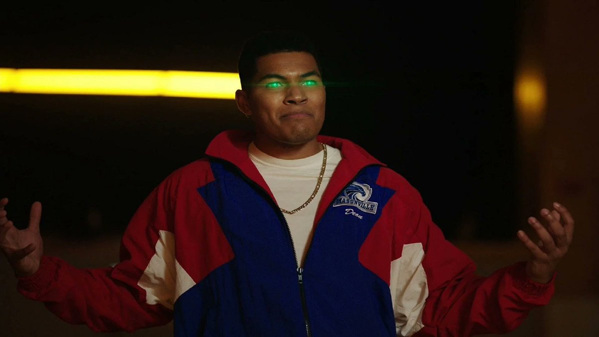 UrbanNoize2's tweet image. Deion the great value Thanos lol. #TheFlash #datflash