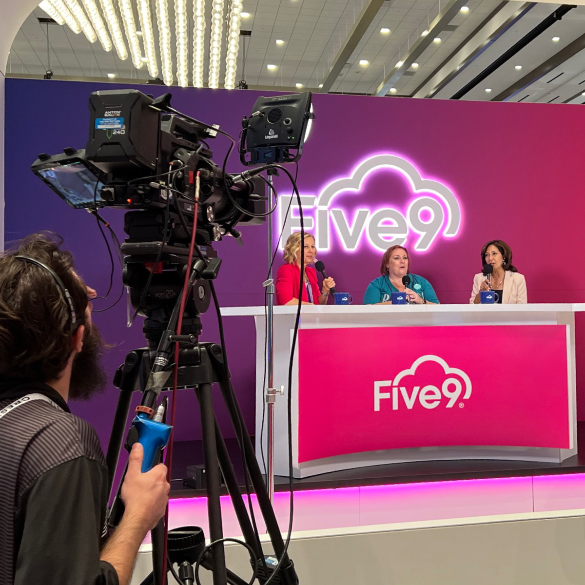 UnifyCX's tweet photo. Live from CCW Las Vegas in the Five9 Pavilion. Vidya Ravichandran is being interviewed about her CCWomen’s Hall of Fame award & how she empowers other women to succeed.
#glowtouch #ccw #comeseeus #booth227 #customersupport #customerservice #CCWomen #CCWVegas #CustomerContactWeek https://t.co/C7BHcyV9Ex