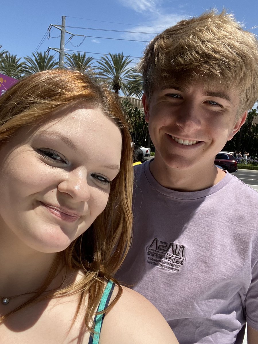 kronshie tweet media