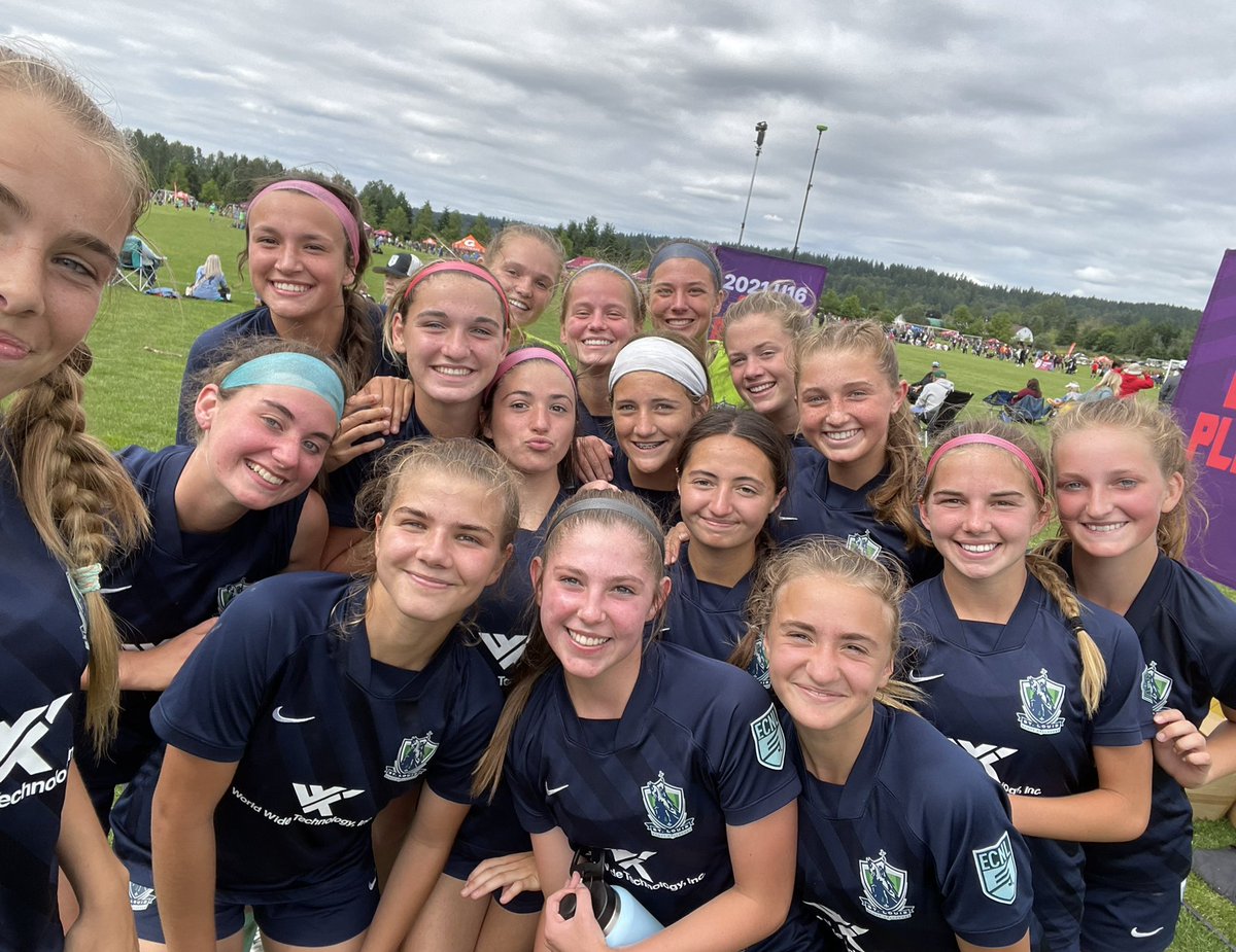 BlakelyHockett's tweet photo. Zone recovery after a 2-1 dub! Moving on to the second round of North American cup‼️Come check us out Friday at 10:45 on field 15‼️@SLSGsoccer @SLSGECNLGirls @ECNLgirls @TheSoccerWire https://t.co/W4Fgq4PwW9