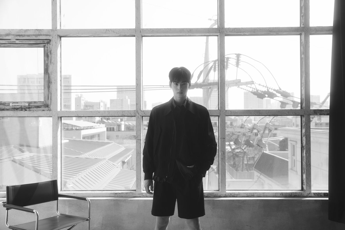 ☂️장마가 시작한 오늘부터
더위가 주춤한다고 하네요!

장마가 그치면 🌞폭염이 온다고 하니
그전에 시원한 여름 옷 모두 준비하세요❕

비도 오고 지치는 목요일을 위해
미공개컷 투척합니다💜

오늘도 차이링~!

시원한 사인 티셔츠 받기
▶️ bit.ly/3xjt6Ac