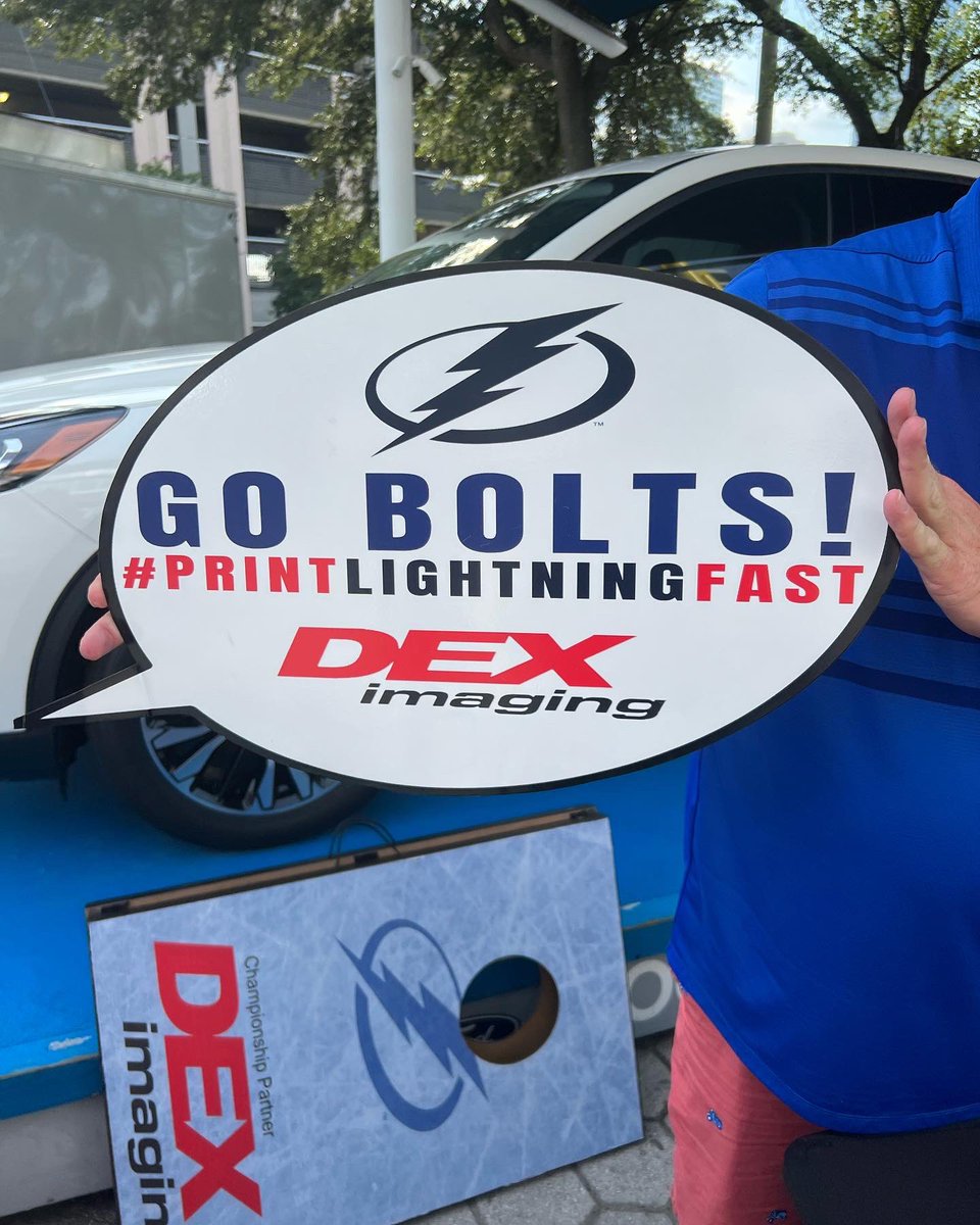 LittleJulez's tweet photo. @deximaging pick us, pick us!! We are so excited!!! 🖤🤍💙⚡️ #printlightningfast #TBLightning https://t.co/xBQxu6INTr