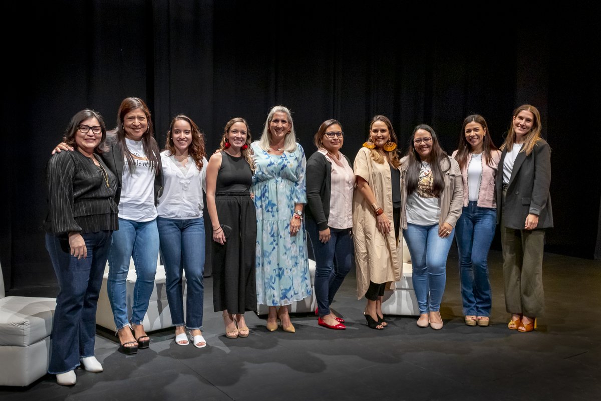 Applaudo tweet media