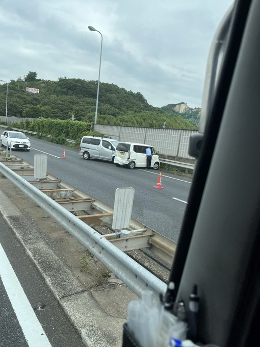事故 姫路バイパス 姫路大橋 東ランプ付近で車3台が事故 高砂辺り渋滞 現地の画像や動画まとめ まとめダネ