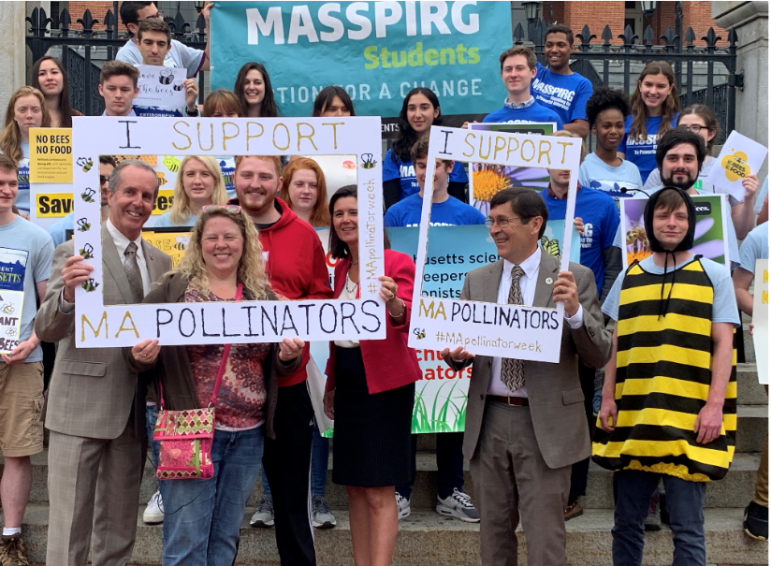 Happy #NationalPollinatorWeek 
Students all across the country support taking action to protect our pollinators, like bees! 🐝