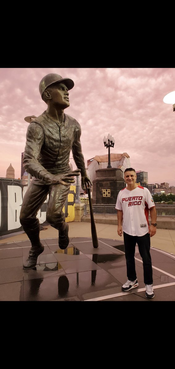 #21 Roberto Clemente PNC Park 
Astro boricua y gloria de Puerto Rico!!!!! 🇵🇷
Cubs vs. Pirates @PNCStadium