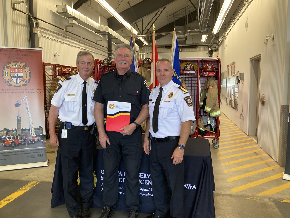 It was a special night at Stn66 tonight. Long serving member <a href="/CTBurke1/">Chris Burke</a> received his 25yr service pin. Can’t thank him enough for a long distinguished career serving the residents of <a href="/ottawacity/">City of Ottawa</a> 🔥🚒