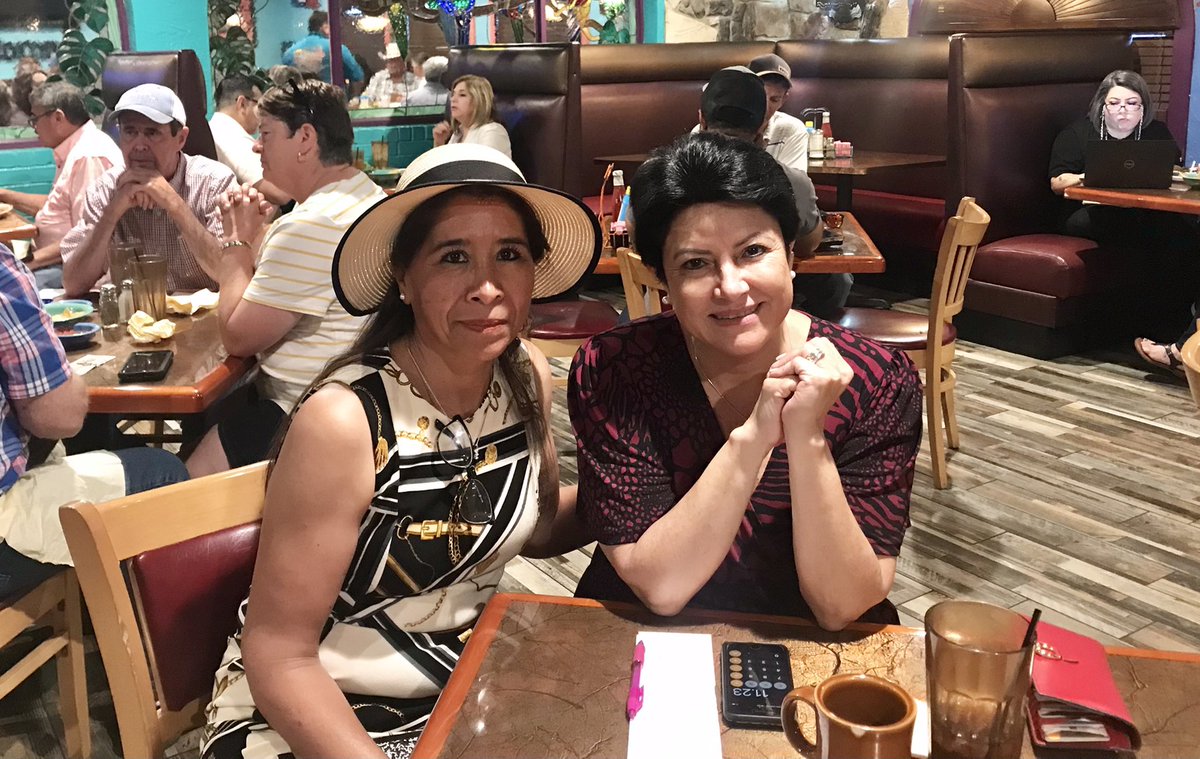 PalomaVV_Mx's tweet photo. Gracias Aracely Gutiérrez CEO de @ConexionDelRio y @ConexionSanAngelo @cxnsa por apoyar la Gran Feria por la Familia en #FortConcho este fin de semana. Gracias por llevarme a visitar a nuestro querido y finado Gregorio @ConsulMexDelRio @DiplomaciacMX @CityofSanAngelo @SRE_mx https://t.co/Vim0L9zYQW