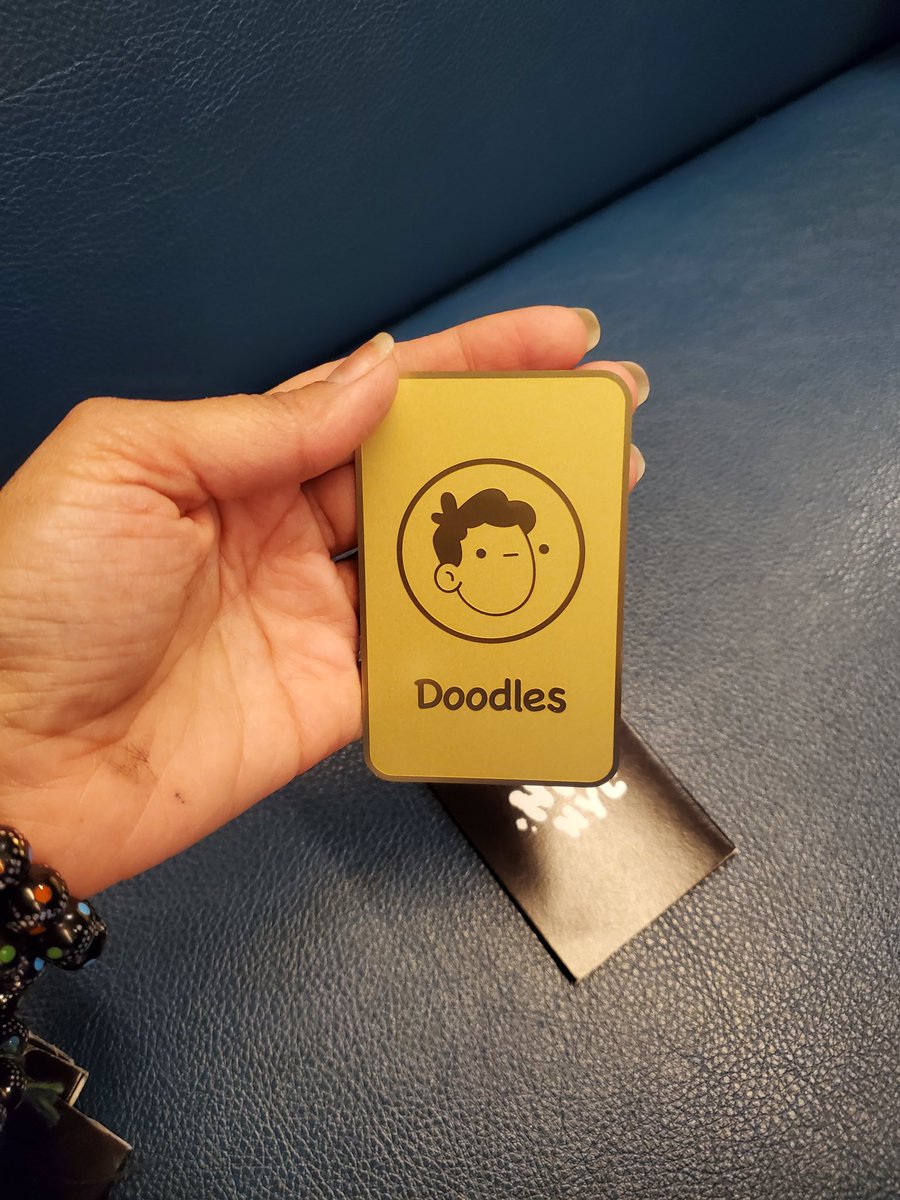 #Doodles2 <a href="/doodles/">doodles</a> genesis box