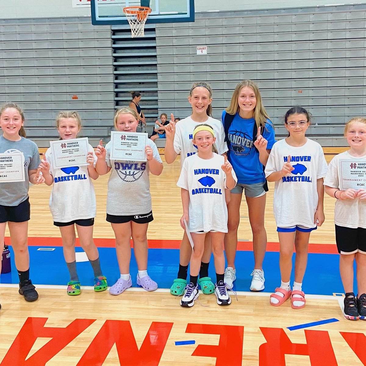 Congrats to all players of Coach Benter, Coach Wibbels, and Coach Clancy on their tournament league championship for Camp of 2022!!🏆