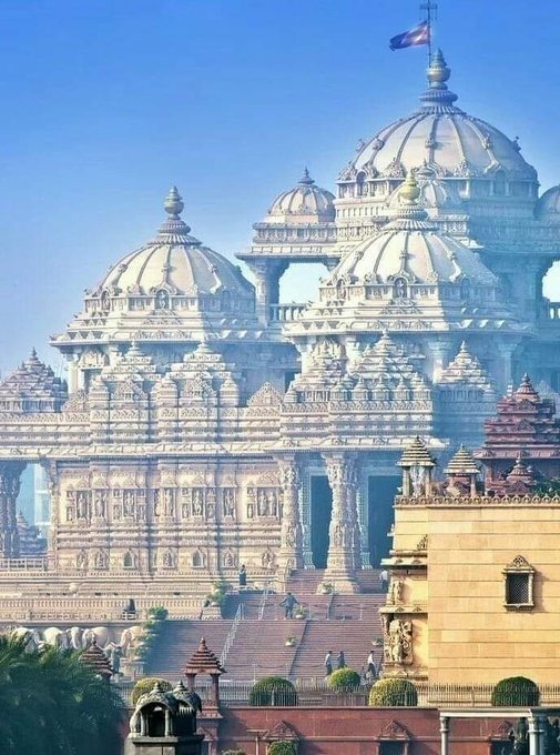 VertigoWarrior's tweet photo. Our Mandirs are an unmatched blend of divinity and beauty.. https://t.co/Qdos3F5B9P