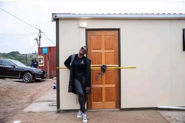 Man’s NOT Barry Roux tweet media