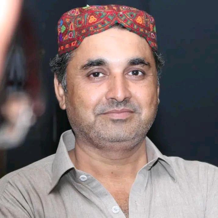 AJrehwan's tweet photo. Inam Sindhi, Political Leader and activist and head of Sindh Saba, has been forcibly abducted by Pakistani Security Forces disappeared from Karachi.
#ReleaseInamSindhi
#EndEnforcedDisappearances
#SaveSindhiMissingPersons
#ReleaseSindhiMissingPersons
#ReleaseInamSindhi https://t.co/AibWtLUpdU