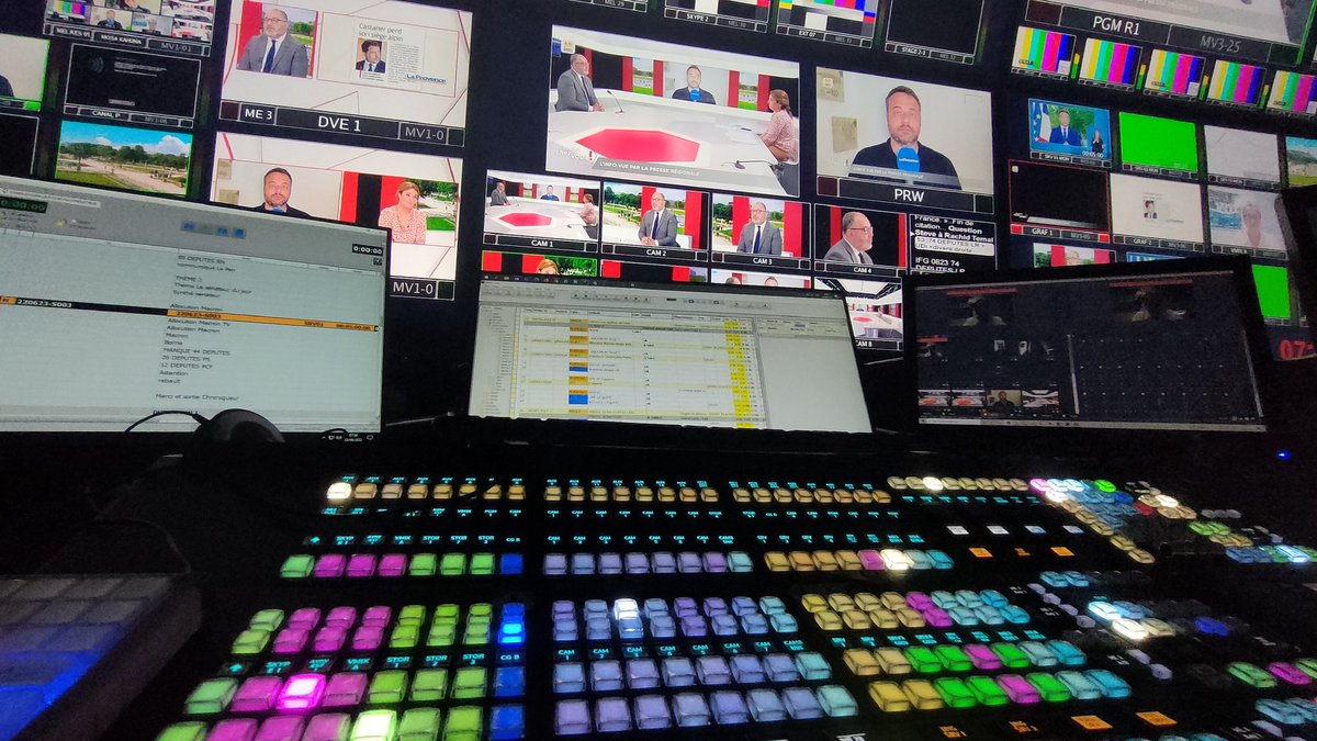 On board #Bonjourchezvous <a href="/guilhemricavy/">Guilhem RICAVY</a> <a href="/OrianeMancini/">Oriane Mancini</a> <a href="/publicsenat/">Public Sénat</a>