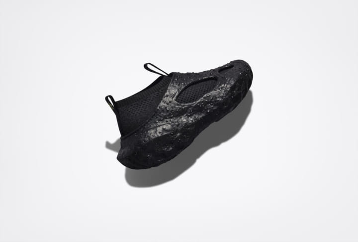 axismag's tweet photo. スニーカーブランドのコンバースから、新モデルとなる「Converse Sponge Crater」が発売されます。まったく新しいデザインと形状を採用しており、これまでのコンバースにはない一足となっています。
https://t.co/bWNEQ92nDP https://t.co/6MMQ5qYZwq