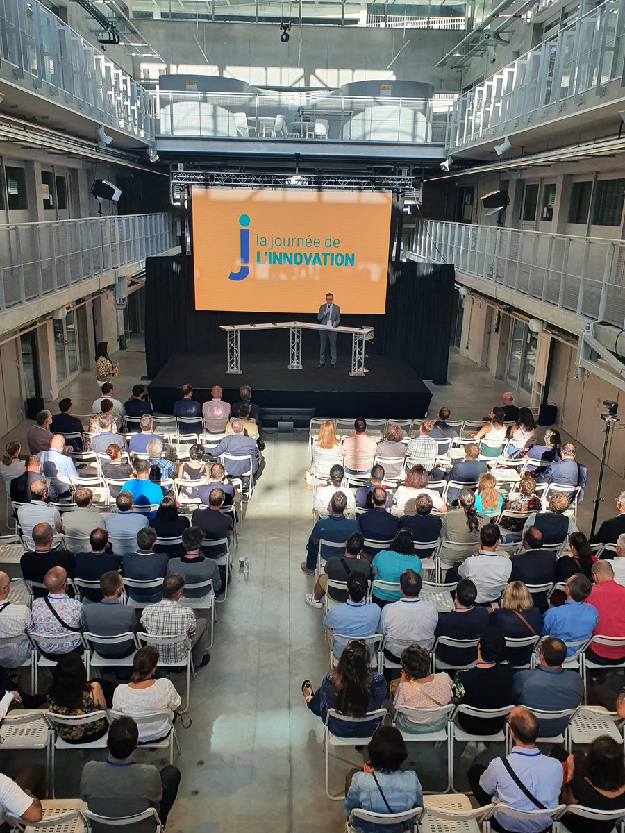 [Événement] Aujourd’hui à #Nantes le <a href="/GroupeLaPoste/">La Poste Groupe</a> rassemble les  directions informatiques de ses branches et filiales pour sa 7e Journée de l'innovation 💻📲

➡️ Un programme riche pour imaginer les services de #LaPoste d'aujourd'hui et de demain !
