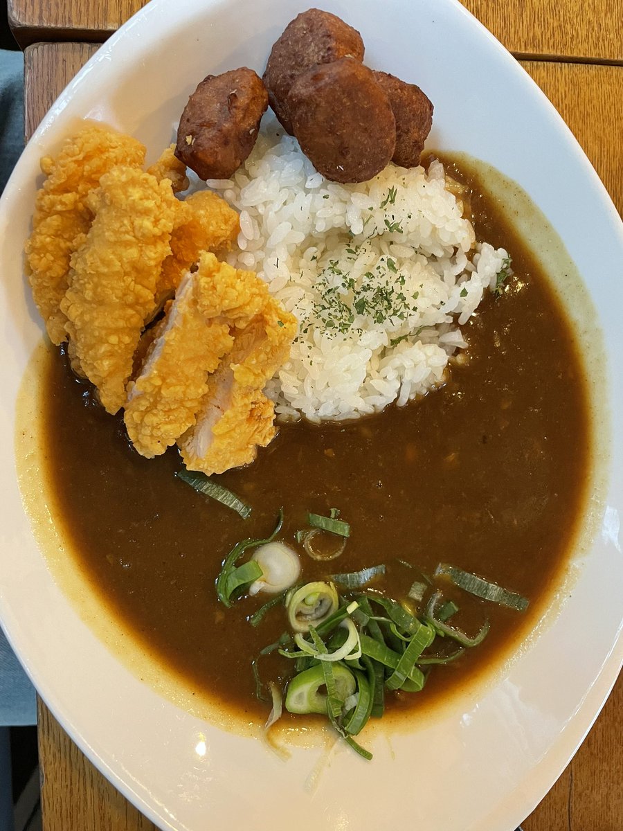 조우즈 tweet media