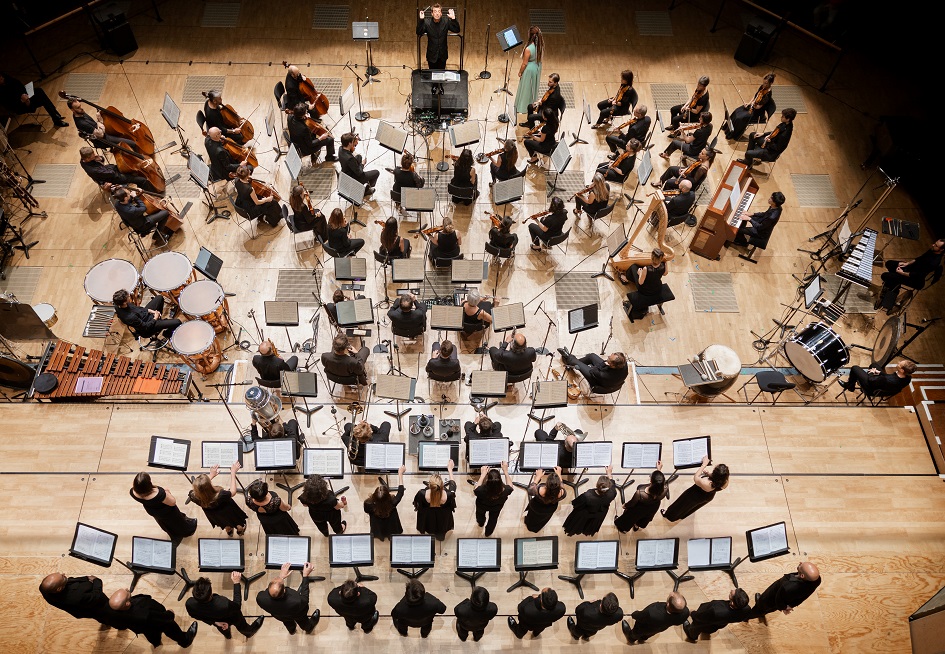 anaclasemusique's tweet photo. #IRCAM #ManiFeste Johannes Maria #Staud Philippe #Manoury et #Webern par Matthias #Pintscher #OCP #EIC #Aedes Sophia #Burgos Hanno #MüllerBrachmann – Bertrand #Bolognesi signe notre chronique https://t.co/ImR5sXOB2J https://t.co/uLmbacQuoi