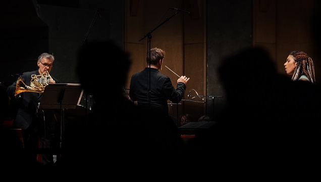 anaclasemusique's tweet photo. #IRCAM #ManiFeste Johannes Maria #Staud Philippe #Manoury et #Webern par Matthias #Pintscher #OCP #EIC #Aedes Sophia #Burgos Hanno #MüllerBrachmann – Bertrand #Bolognesi signe notre chronique https://t.co/ImR5sXOB2J https://t.co/uLmbacQuoi