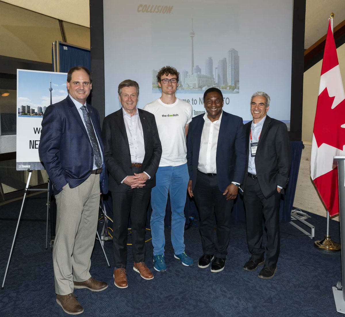 Thompson_37's tweet image. Attended a #NetworkTO Reception at City Hall and had the opportunity to engage with 150+ political leaders, Ambassadors, Consular officials, International Mayors and senior government officials that have organized inbound missions to #Collision2022.