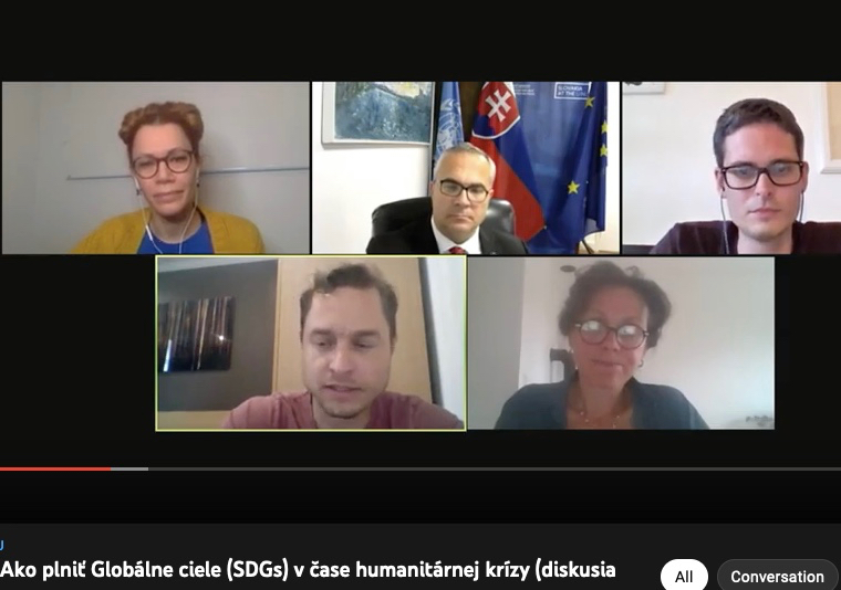 BobaMBaluchova's tweet photo. Pozrite si záznam našej online diskusie s výbornými diskutujúcimi na tému: Vojna na Ukrajine: Ako plniť Globálne ciele (#SDGs) v čase humanitárnej krízy: https://t.co/885tQ7QlZ1 Bolo to výborné!
#FoM #aid #standWithUkraine #ambrela #iluvmyjob #moderujem #act4SDGs #solidarita https://t.co/66veQwOrUq