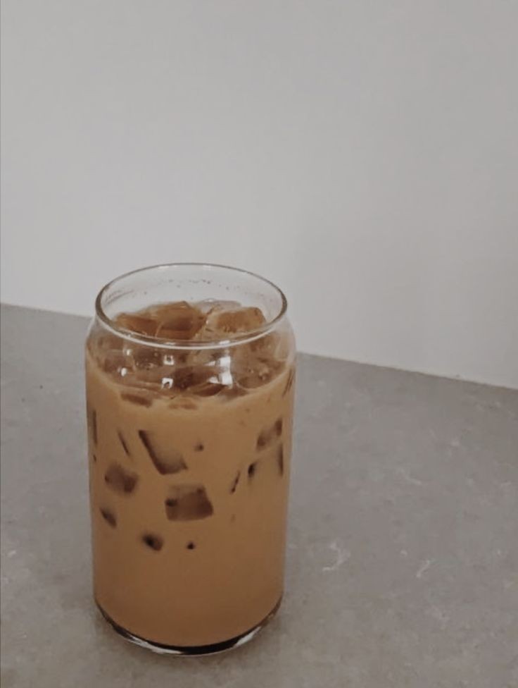 webarebuddies's tweet photo. ding dong!
a package has been sent to you! 📦

to: @daisydaisz 
from: idiot
message: hello to you. Im sending coffee and mini pancakes for you cos i find it cute. Like you. Dont skip your meal dummy. https://t.co/bQcQupIfIj