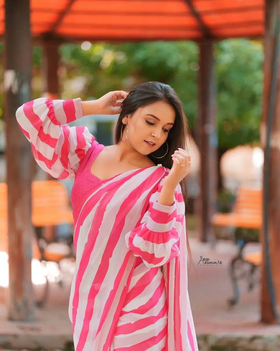 NHeroines's tweet photo. Beautiful #NishaMilana All New Click's Set-2. @nisha_milanaa πΈ@arunkummar_portraits #Heroine #KannadaHeroine #KannadaHotActress #HotInSaree #HotActress #SerialActress #SmallScreenHeroine #KannadaSerial #KannadaCinema #TakeOneCinemazz #NammaHeroines https://t.co/jM5C4ty623