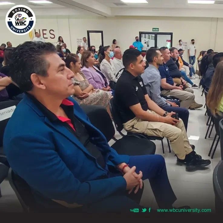 WbcUniversityof's tweet photo. Sin duda, un tema que no podemos deja pasar por desapercibido. En reunión con expertos en el tema del consumo de drogas, y sobre todo cómo el boxeo, te ayuda a mejorar tu rendimiento físico y mental.🥊 https://t.co/zRJEEDdaYa